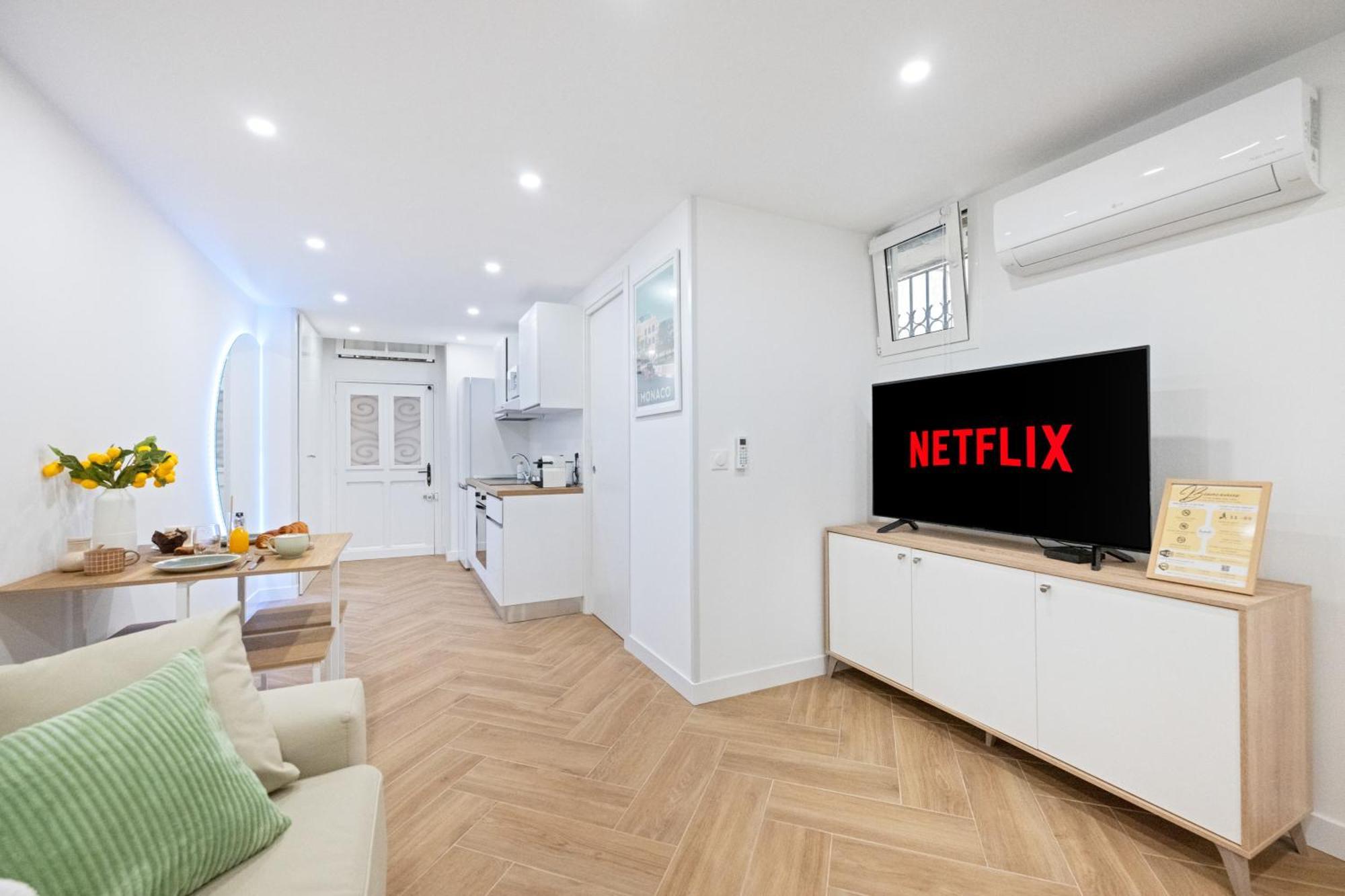 La Perle Apartment Ментона Екстериор снимка